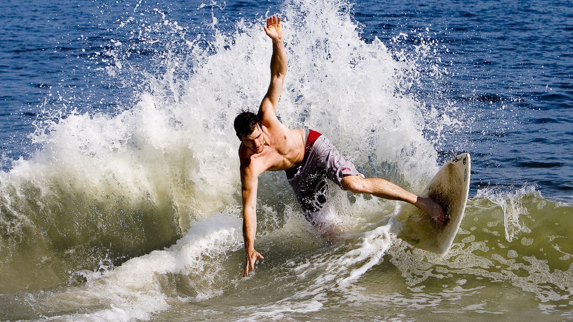 马赛风暴席卷南非,姆巴佩关键一击改写历史